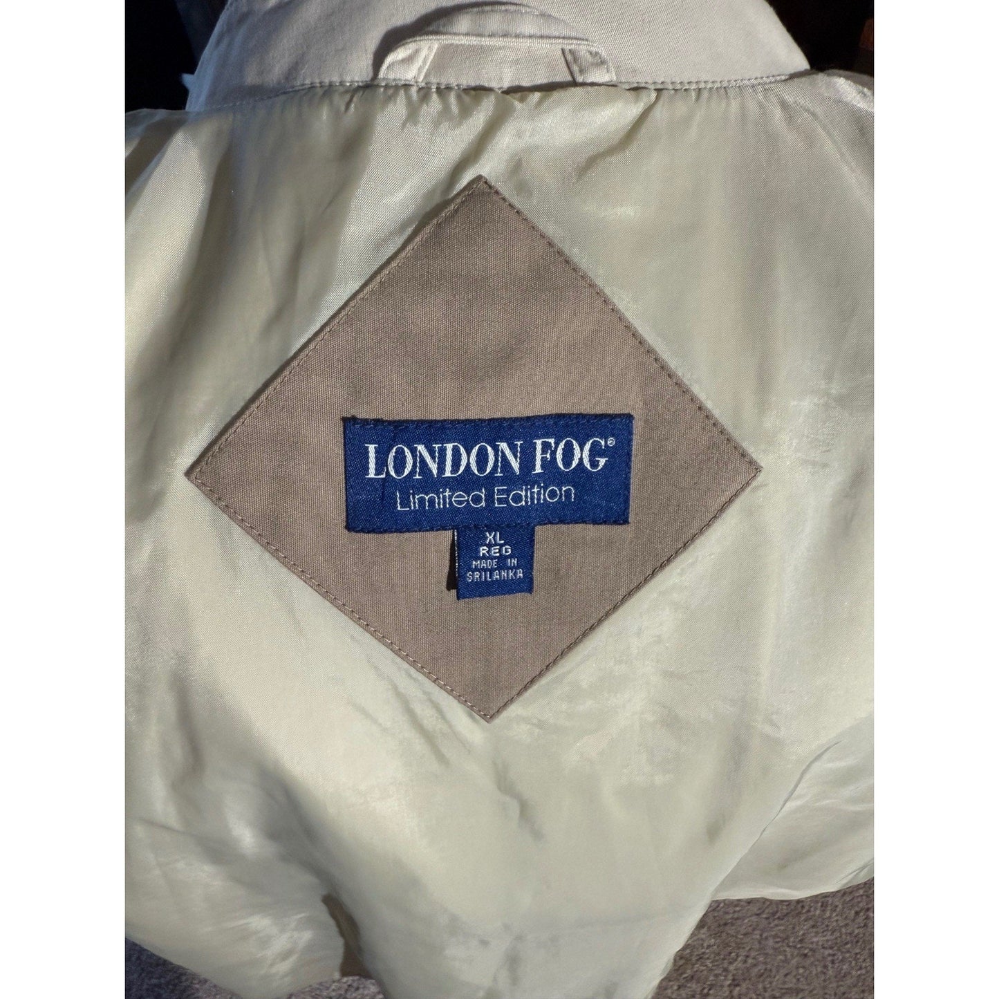 London Fog Men’s XL Limited Edition Trench Coat Beige Tan Hooded Water Resistant