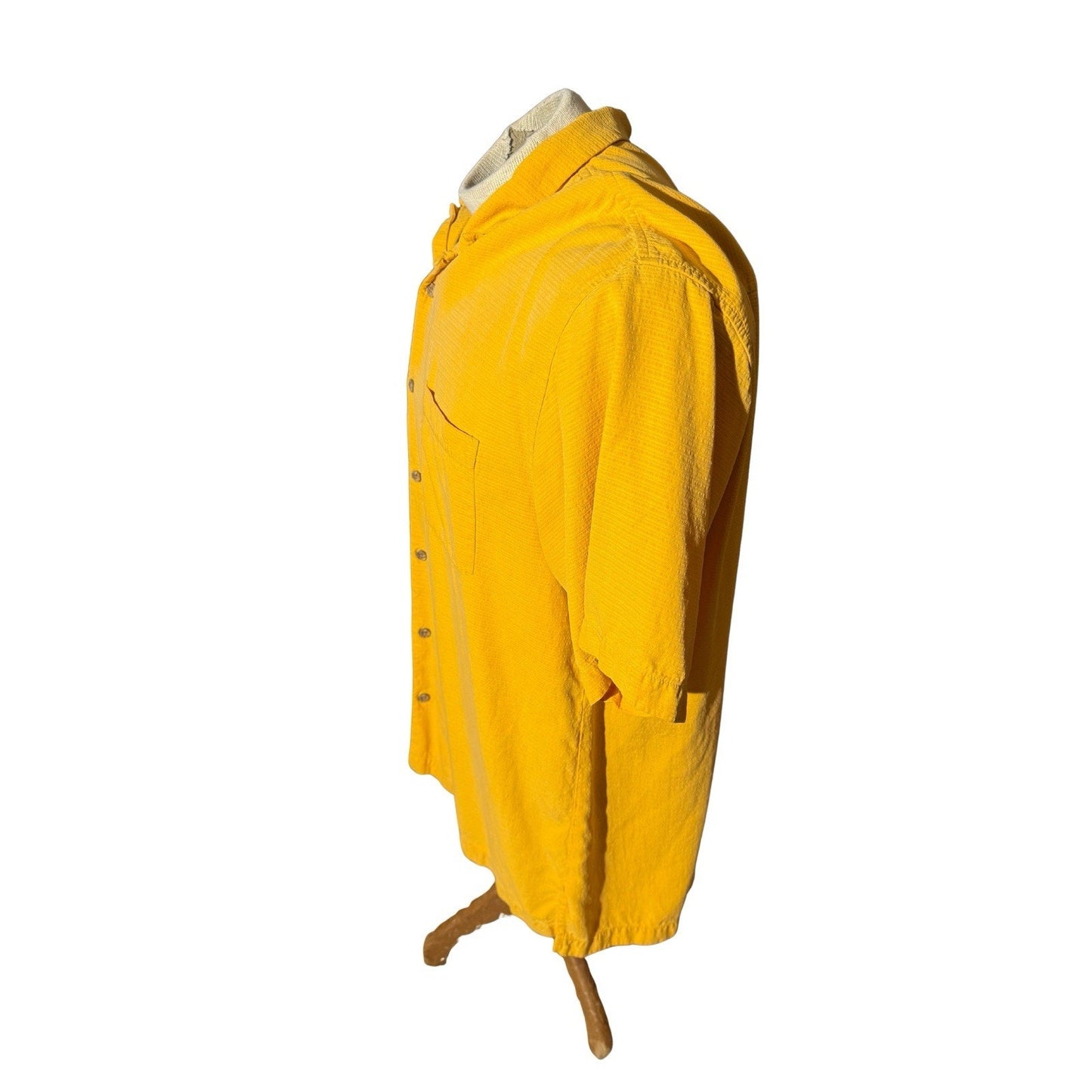 Tommy Bahama Men’s Silk Shirt L Yellow Short Sleeve Button Front Camp Casual