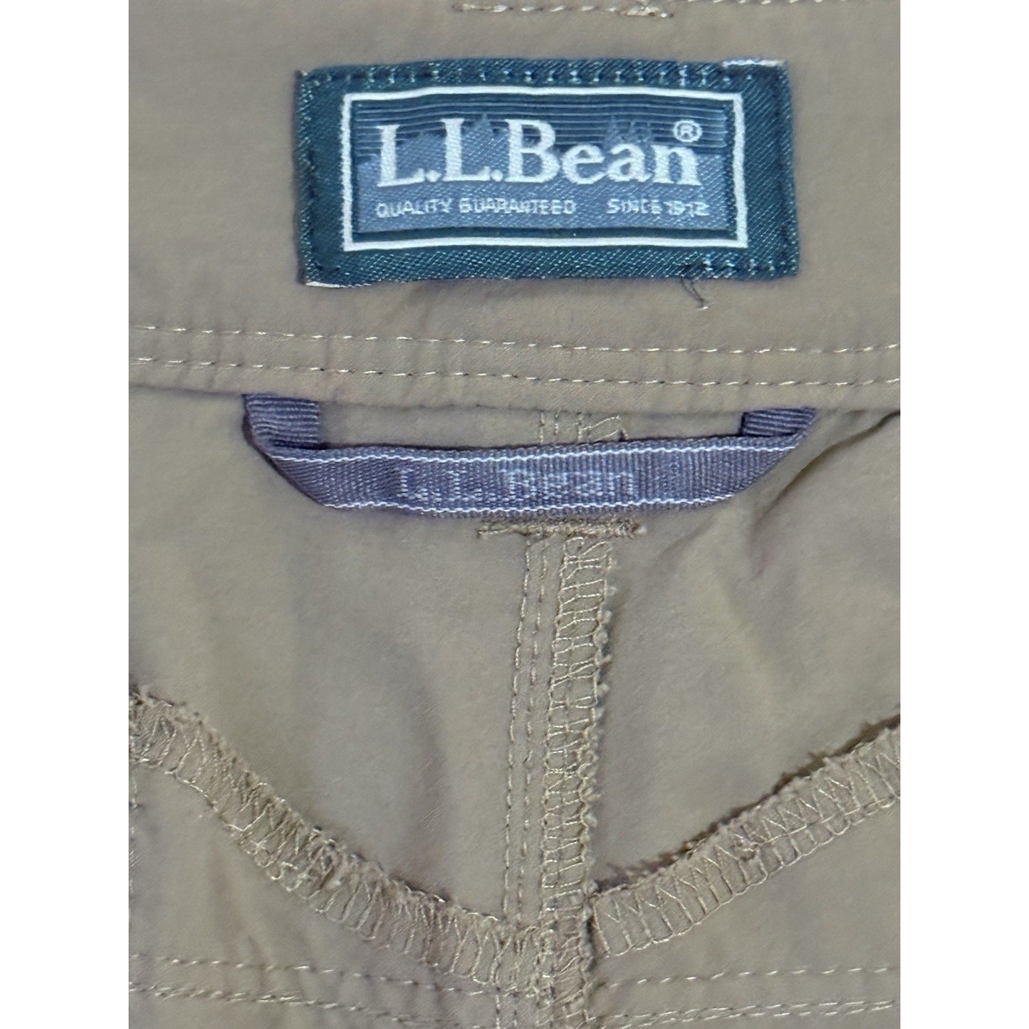 L.L. Bean Nylon Hiking Shorts Mens Large Khaki Cargo Lightweight
