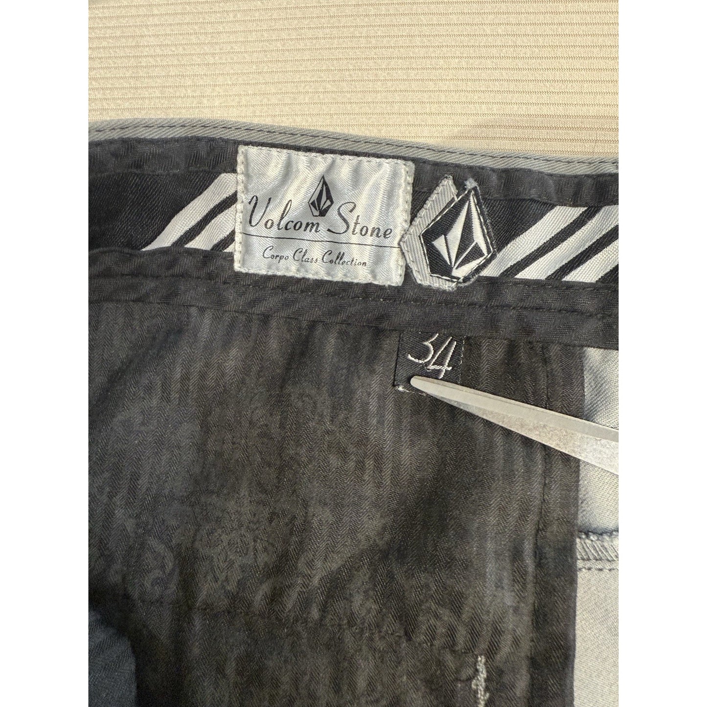 Volcom Stone 34 Gray Corps Class Collection Shorts Flat Front Casual Skate