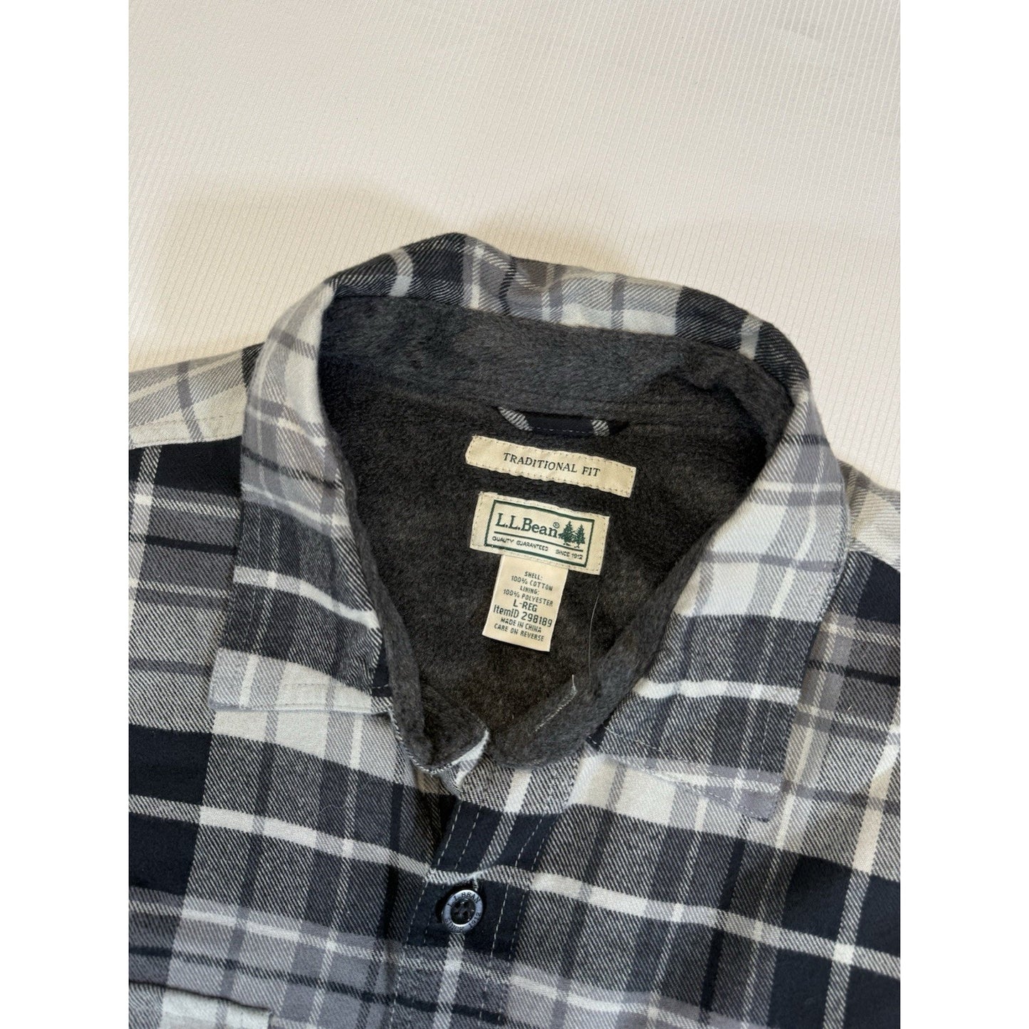 LL Bean Men Fleece Lined Flannel Shirt Jacket Black Gray Plaid Traditional Fit L