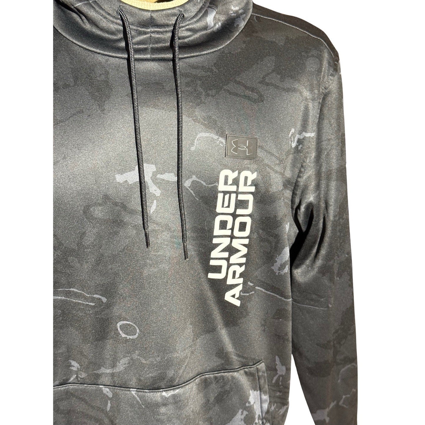 Under Armour Hoodie XXL Gray Camo Pullover Sweatshirt Logo Athletic Pre-Owned