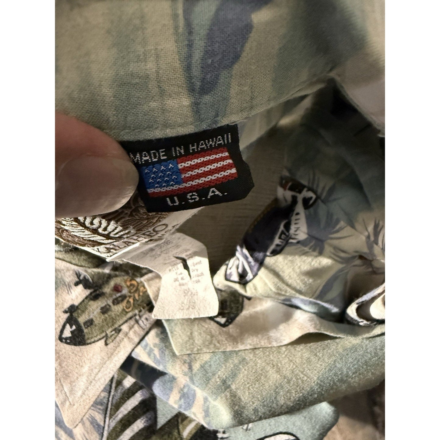 Vintage KALAHEO Men's Large Hawaiian WWII Bomber Air Planes Print Shirt