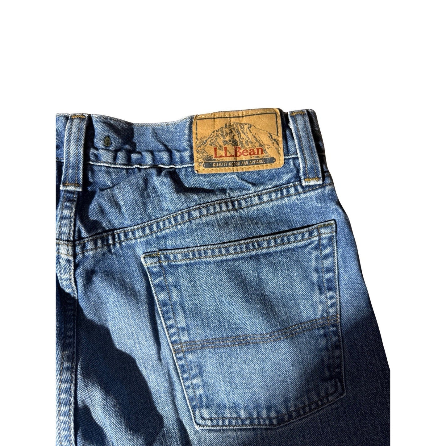 L.L.Bean Men’s Jeans 33x32 Natural Fit Straight Leg Blue Denim Vintage