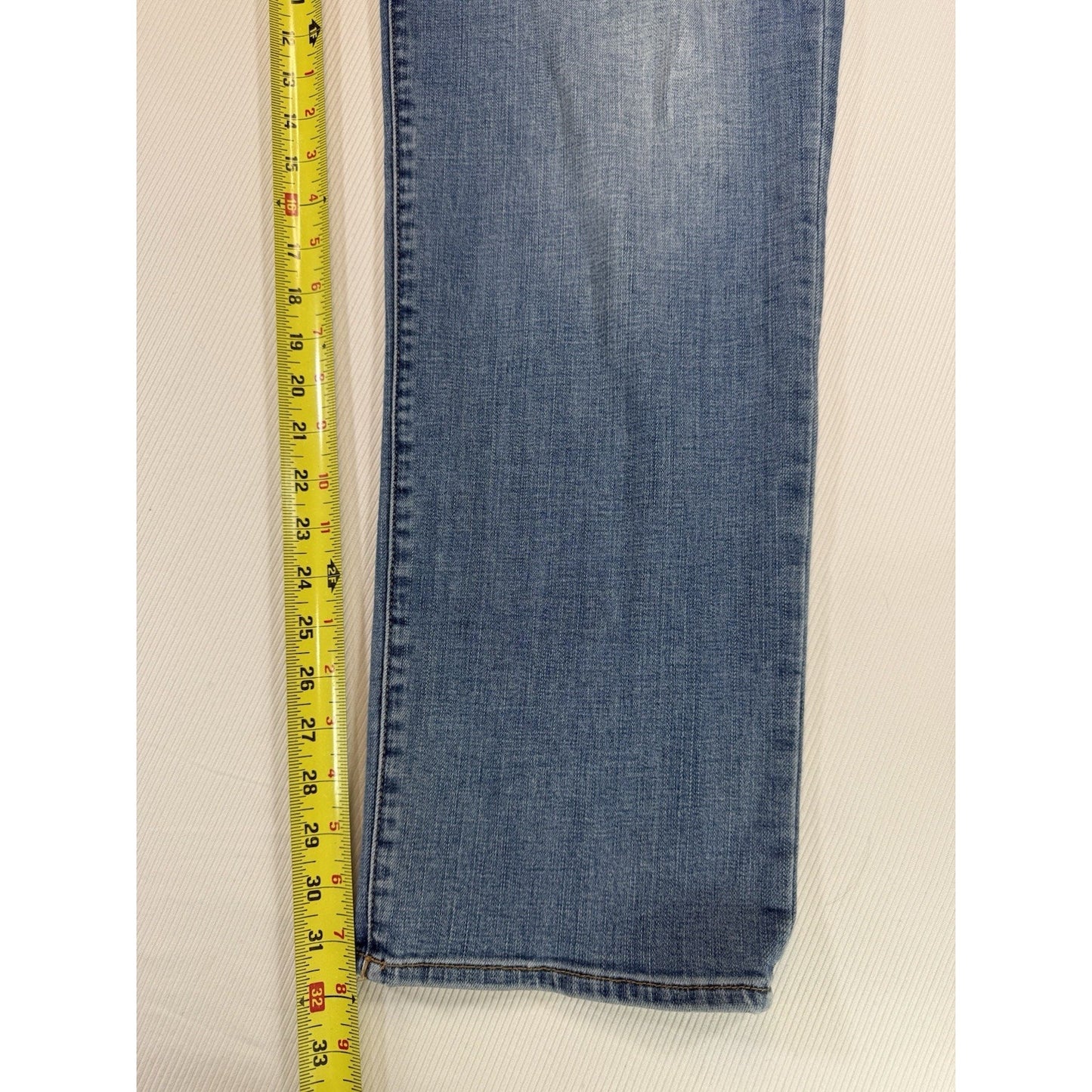 Lucky Brand 363 Straight Jeans 38x32 Light Wash Denim