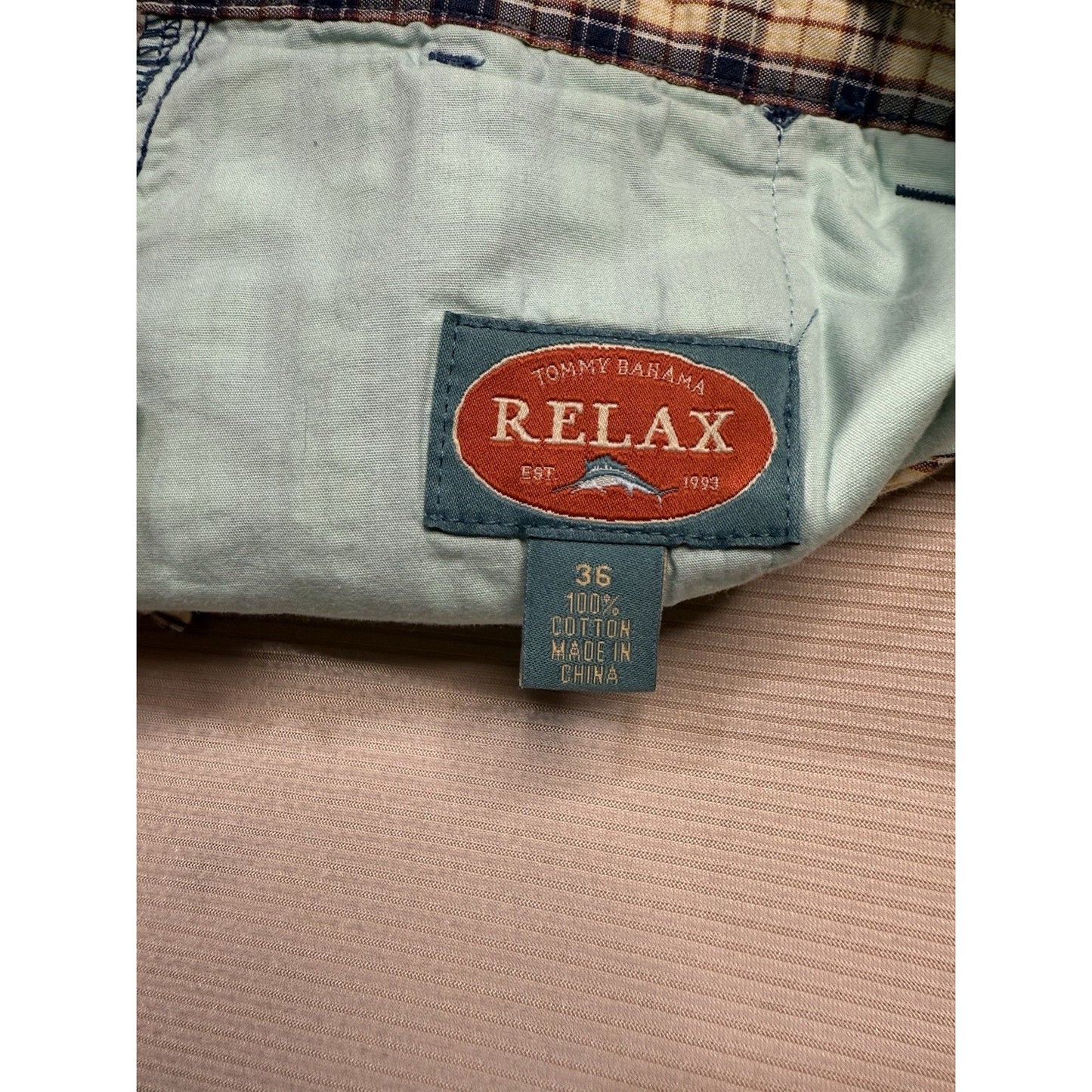 Tommy Bahama Relax 36 Blue Tan Plaid 100% Cotton Shorts Casual Island Wear