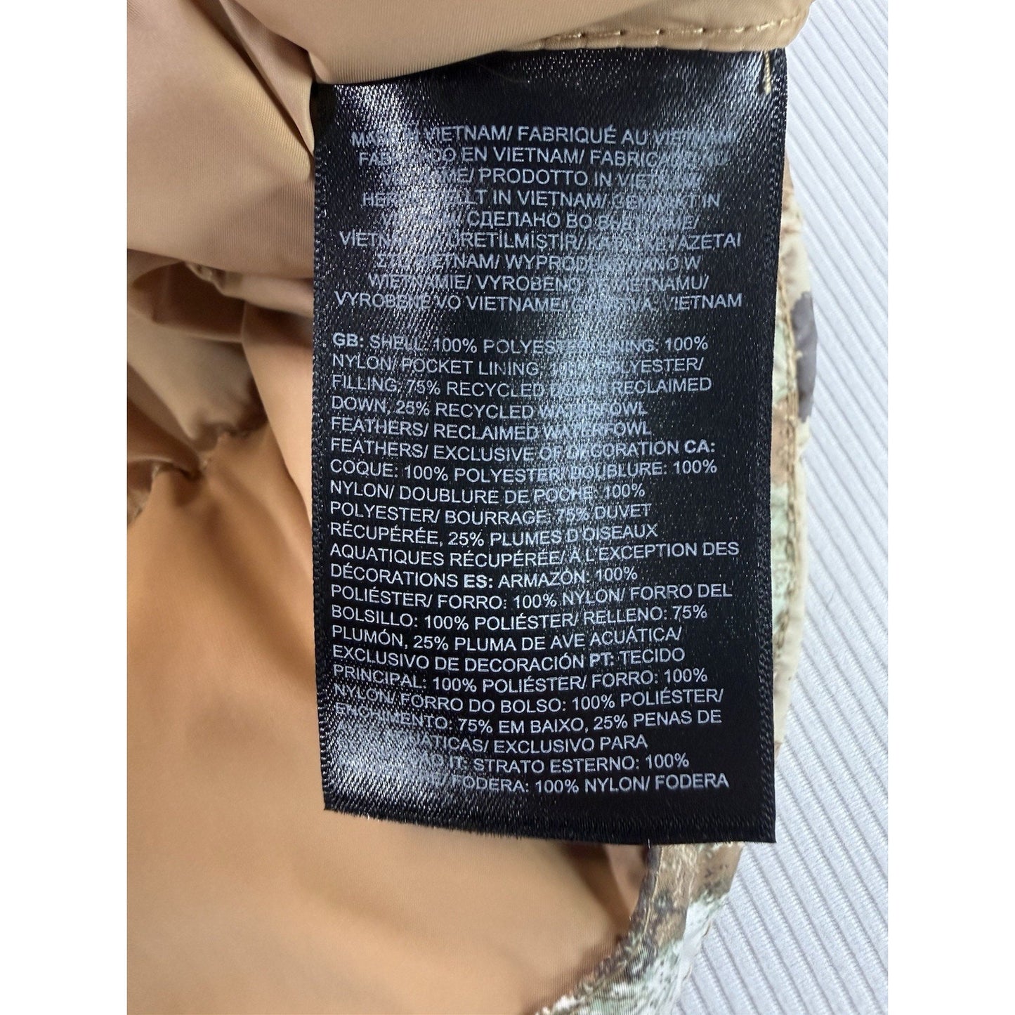 The North Face Womens Small Hooded Down Puffer Jacket Camo Winter Coat