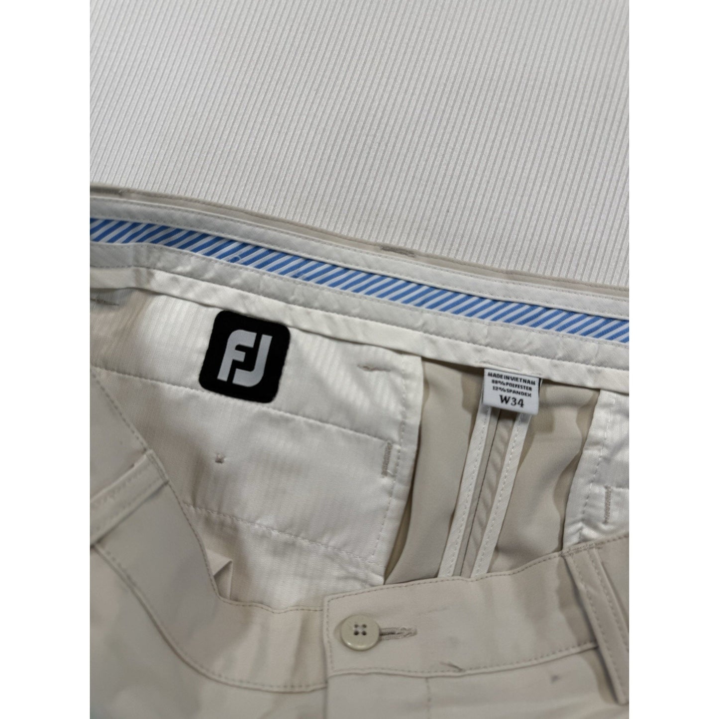 FootJoy Men’s Golf Shorts Size 34 Khaki Performance Stretch