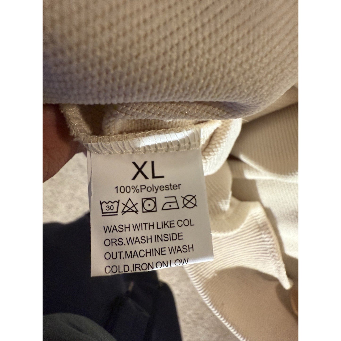 Tito’s Handmade Vodka Sweatshirt XL Beige Crewneck Promo Pullover Austin Texas