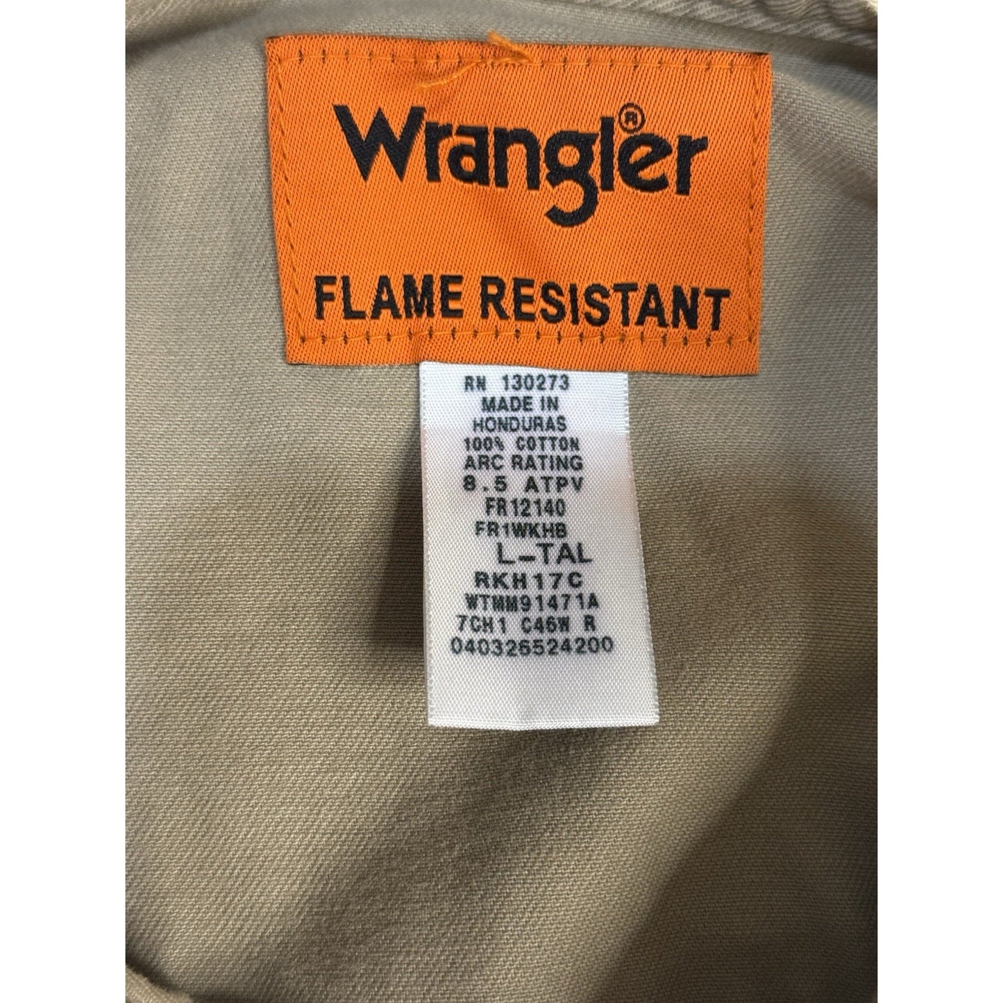 Wrangler FR Flame Resistant Work Shirt Men’s L Tall Beige Snap Front HRC2 2112