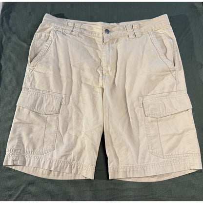Columbia Sportswear 34 Khaki Cargo Shorts 100% Cotton Outdoor Hiking XM4344