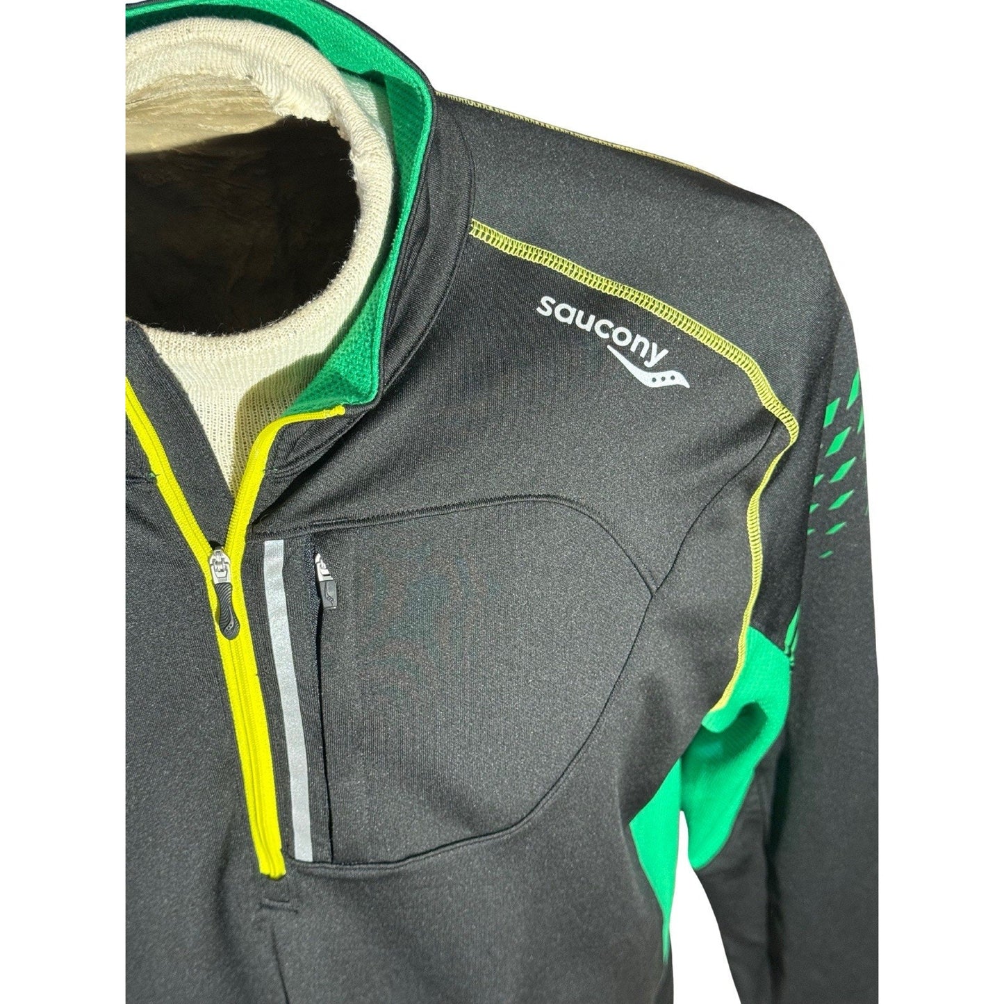 Saucony Men’s XL Quarter Zip Running Pullover Black Green Yellow Athletic Jacket